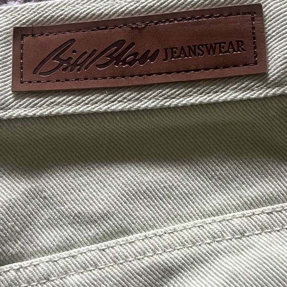 Bill Blass Perfect Fit Petite Womens Colored Jeans - size 6P - Picture 3 of 5